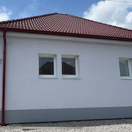 Family In Velké úľany Apartamento *