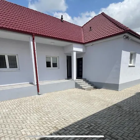 Family In Velké úľany Apartamento